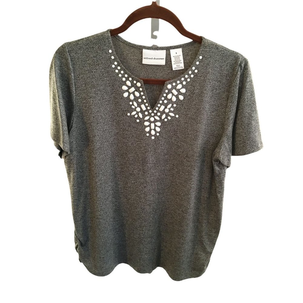 Alfred Dunner Blouse Gray Size Small Beaded Neckline V-Neck Short Sleeves Casual - Picture 1 of 8